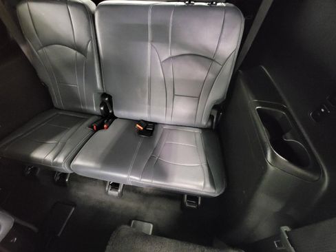 Used 2024 Buick Enclave Essence w/ Sport Touring Edition image 25