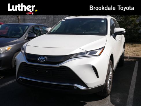 Used 2022 Toyota Venza Limited image 1