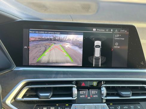 Used 2022 BMW X5 xDrive40i w/ Premium Package image 18