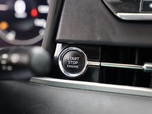 Used 2022 Mitsubishi Outlander SEL image 23