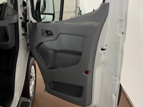 Used 2018 Ford Transit 250 130 Low Roof w/ Exterior Upgrade Package RWD image 25