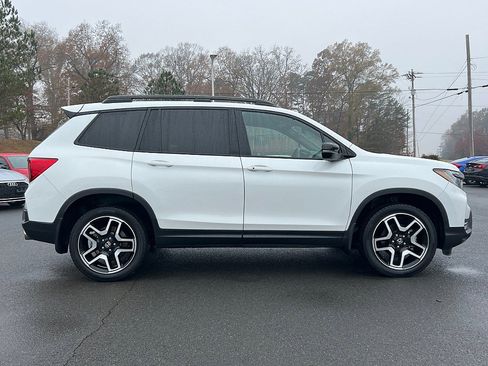 Used 2022 Honda Passport Elite image 2