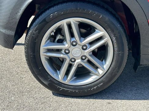Used 2019 Hyundai Kona SE FWD image 9