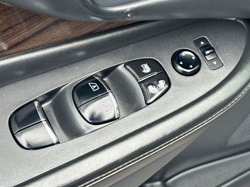 Used 2019 Nissan Murano Platinum FWD image 15