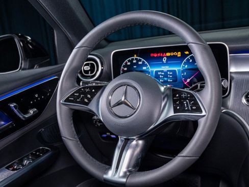 Certified 2026 Mercedes-Benz GLC 300 4MATIC image 15