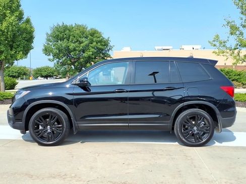 Used 2021 Honda Passport Sport image 12