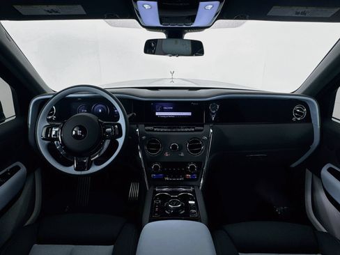 Certified 2026 Rolls-Royce Cullinan AWD/4WD image 5