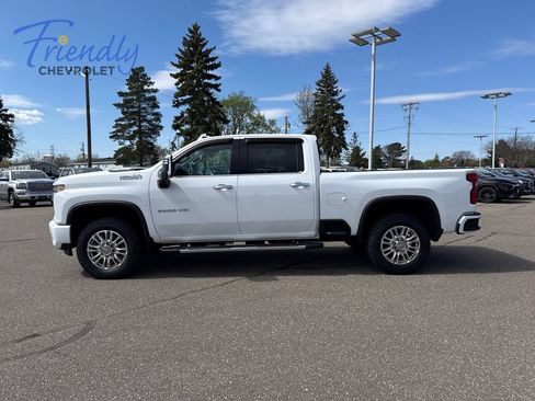 Certified 2021 Chevrolet Silverado 3500 High Country AWD/4WD image 3