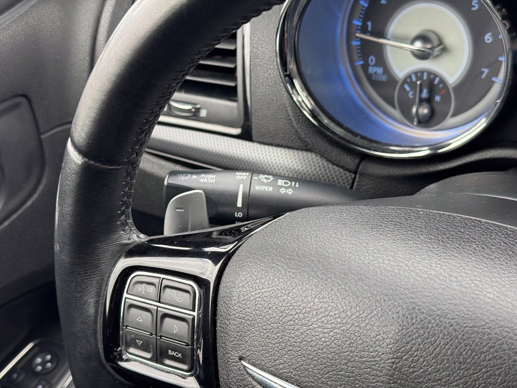 Used 2014 Chrysler 300 S RWD image 25