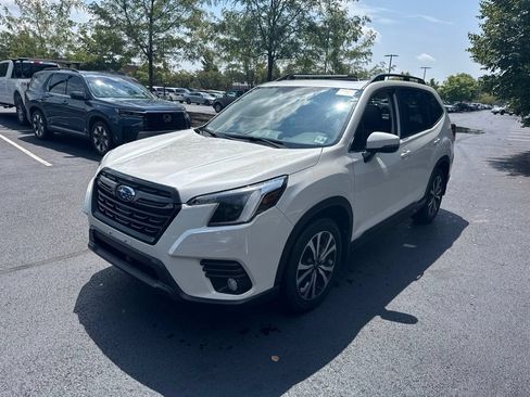 Used 2023 Subaru Forester Limited w/ Popular Package #2 AWD/4WD image 1