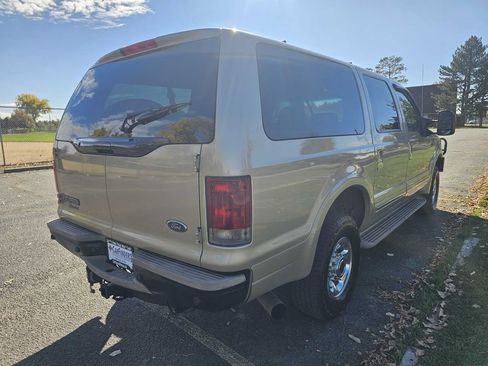 Used 2004 Ford Excursion Limited image 5
