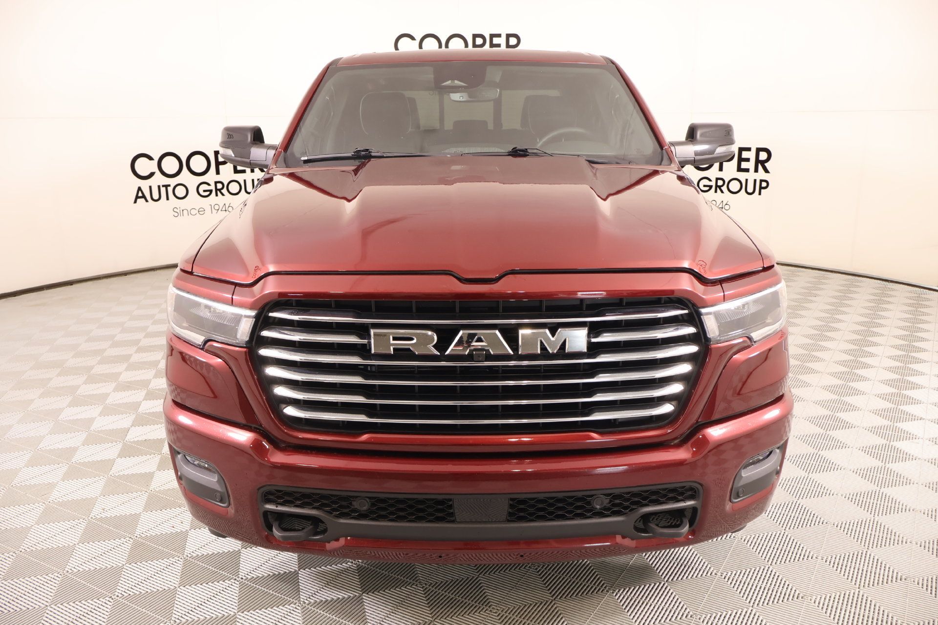 Used 2025 RAM 1500 Laramie w/ Laramie Southwest Edition AWD/4WD image 10
