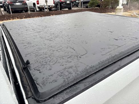 Certified 2024 GMC Sierra 1500 SLT image 32