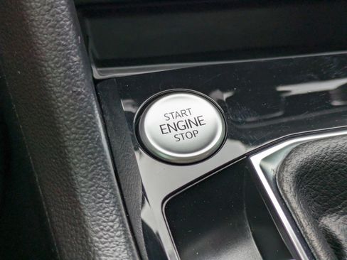 Certified 2024 Volkswagen Taos SE FWD image 27