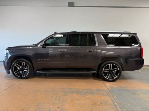 Used 2017 Chevrolet Suburban Premier AWD/4WD image 3