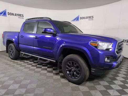 Used 2023 Toyota Tacoma SR5 AWD/4WD image 9