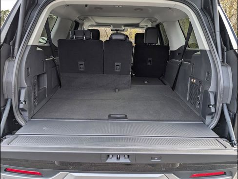 Used 2025 Ford Expedition Max Platinum w/ Driver's Package image 21