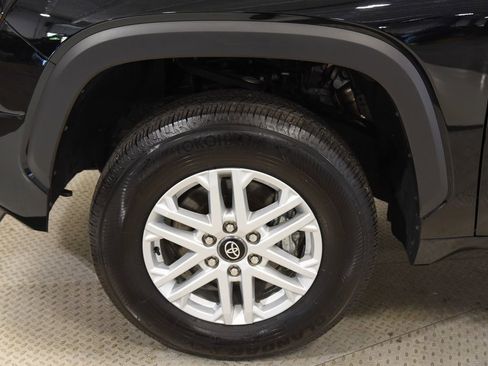 Used 2025 Toyota Tundra SR5 image 11