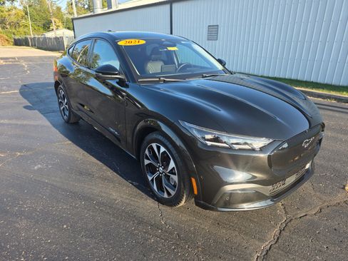 Used 2021 Ford Mustang Mach-E Premium image 1