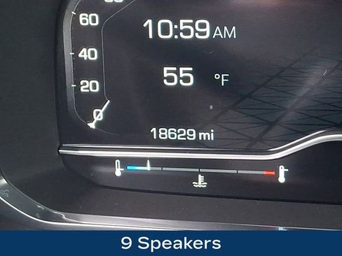 Used 2023 GMC Yukon AT4 image 6