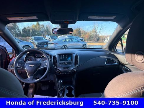 Used 2017 Chevrolet Cruze LT w/ Convenience Package image 38