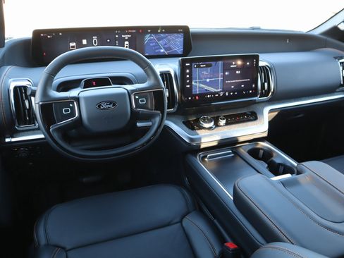 New 2025 Ford Expedition Tremor image 2