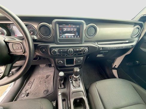 Used 2023 Jeep Wrangler Sport AWD/4WD image 24