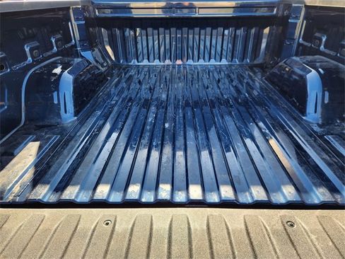 Used 2023 Chevrolet Silverado 1500 LT image 32