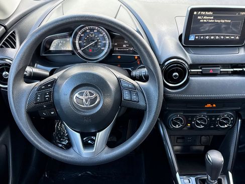 Used 2017 Toyota Yaris iA image 14