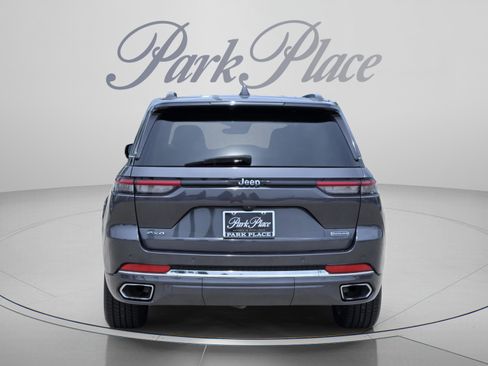 Used 2022 Jeep Grand Cherokee Overland AWD/4WD image 6
