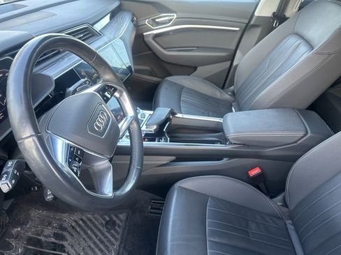 Used 2021 Audi e-tron Premium w/ Towing Package image 13