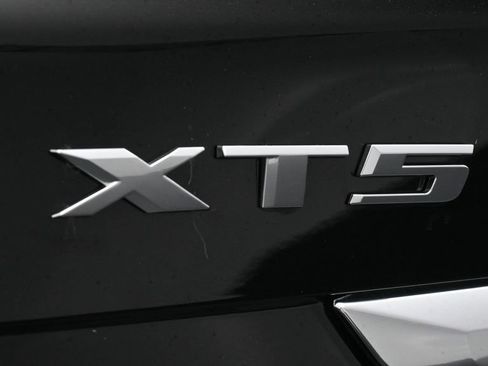 Certified 2025 Cadillac XT5 Luxury FWD image 20