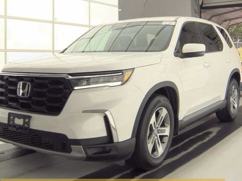 Used 2025 Honda Pilot EX-L image 1
