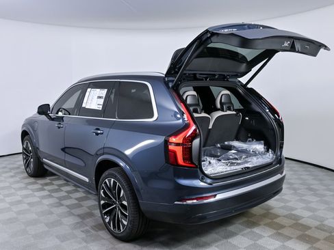 New 2026 Volvo XC90 T8 Plus w/ Protection Package Premier image 34