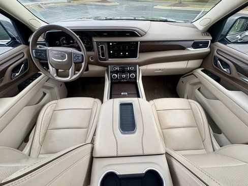 Used 2022 GMC Yukon Denali image 25
