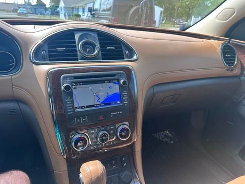 Used 2016 Buick Enclave Leather FWD image 18