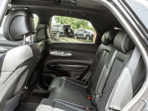 Used 2023 Genesis GV70 3.5T Sport w/ Sport Prestige Package AWD/4WD image 23