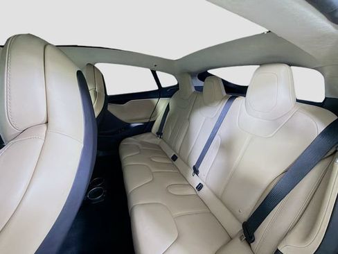 Used 2017 Tesla Model S 60 RWD image 24