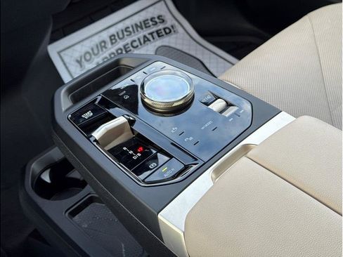 Used 2023 BMW iX xDrive50 w/ Sport Package image 15