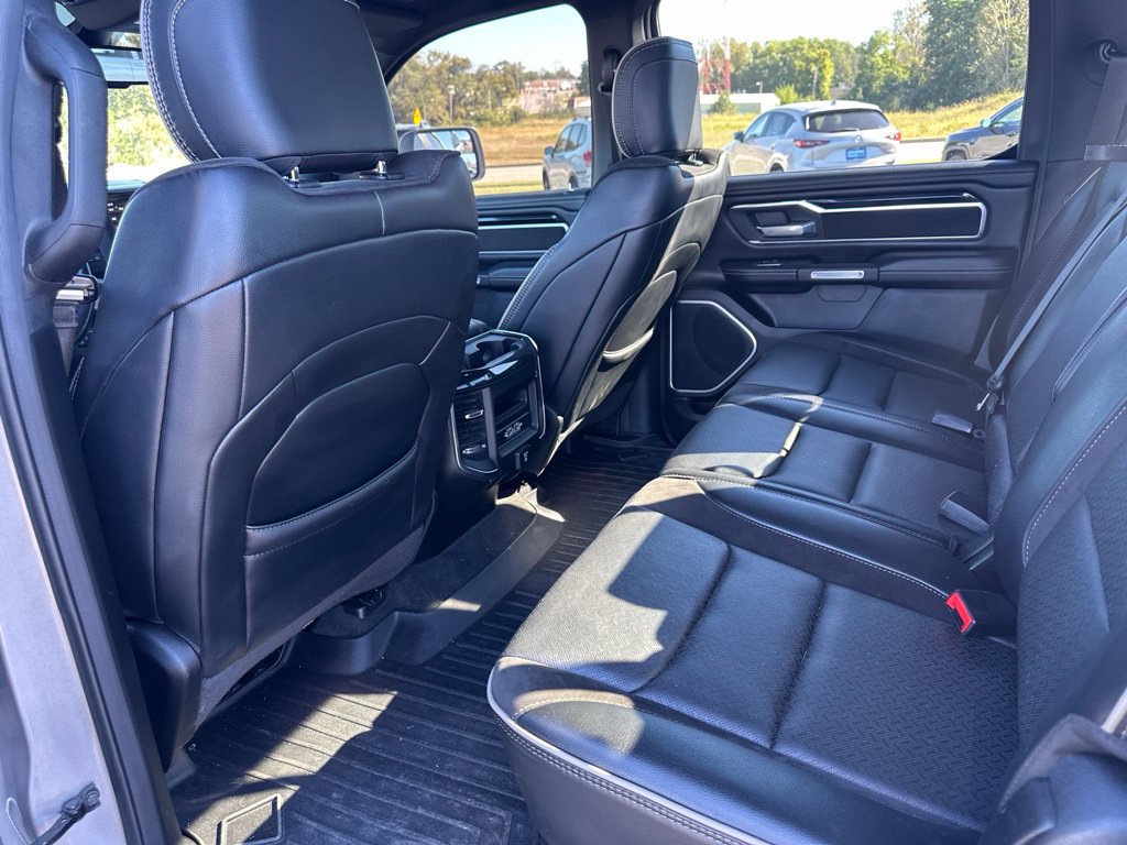 Used 2020 RAM 1500 Laramie w/ Sport Appearance Package AWD/4WD image 18