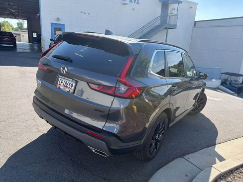 Used 2023 Honda CR-V Sport image 10