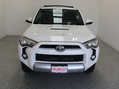 Used 2018 Toyota 4Runner TRD Off-Road Premium AWD/4WD image 3