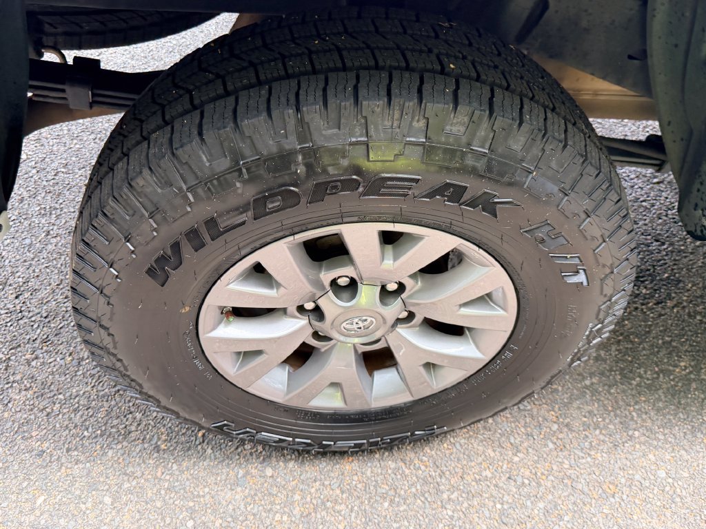 Used 2019 Toyota Tacoma SR5 RWD image 32