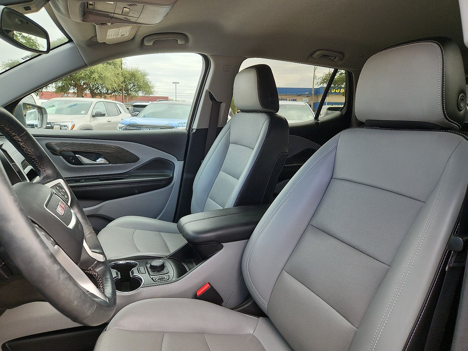 Used 2023 GMC Terrain SLT w/ Tech Package FWD image 15