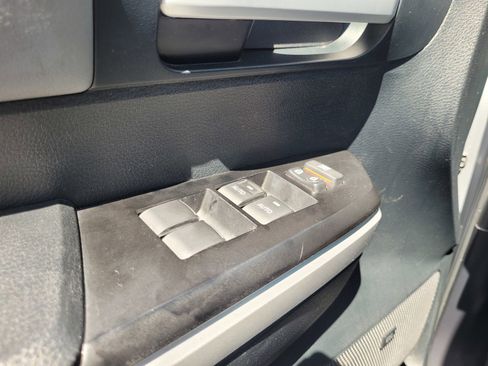 Used 2016 Toyota Tundra Limited w/ Limited Premium Package image 26