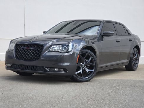 Used 2023 Chrysler 300 S RWD image 1