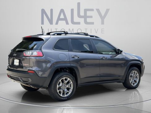 Used 2022 Jeep Cherokee Trailhawk AWD/4WD image 5