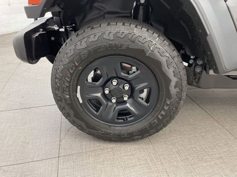 New 2026 Jeep Gladiator Sport image 8