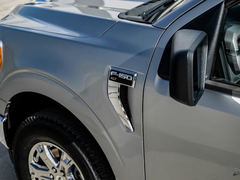 Used 2023 Ford F150 XLT w/ XTR Package image 27