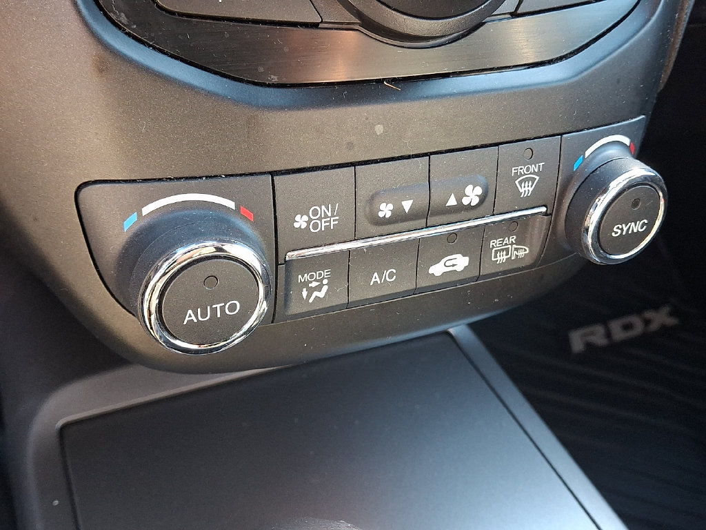 Used 2015 Acura RDX w/ Technology Package AWD/4WD image 17